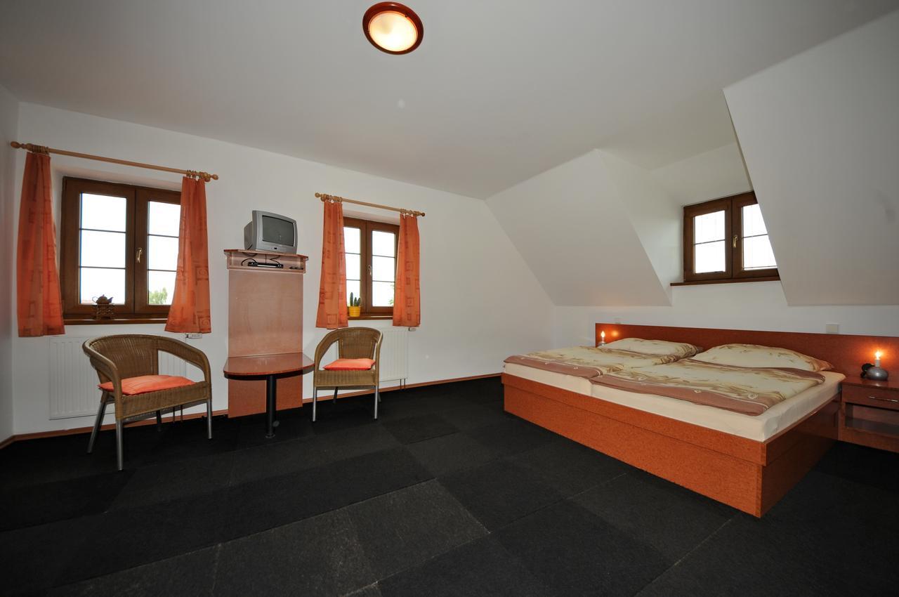 Penzion Praktik Krumlov Přísečná Esterno foto